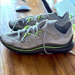Adidas 4d fusion Gray and Green Knit running shoes sz 12